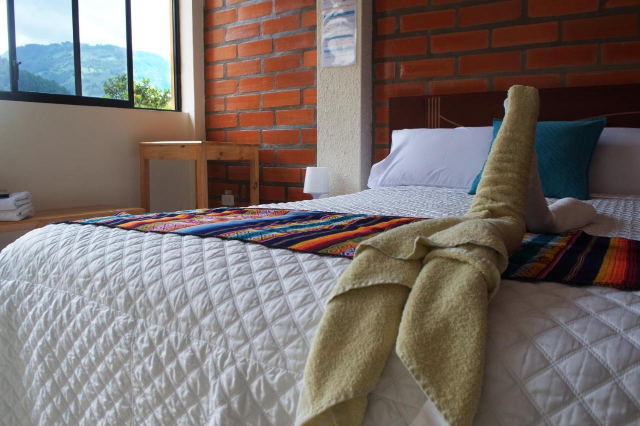 Hostal Monte Carmelo بانيوس المظهر الخارجي الصورة