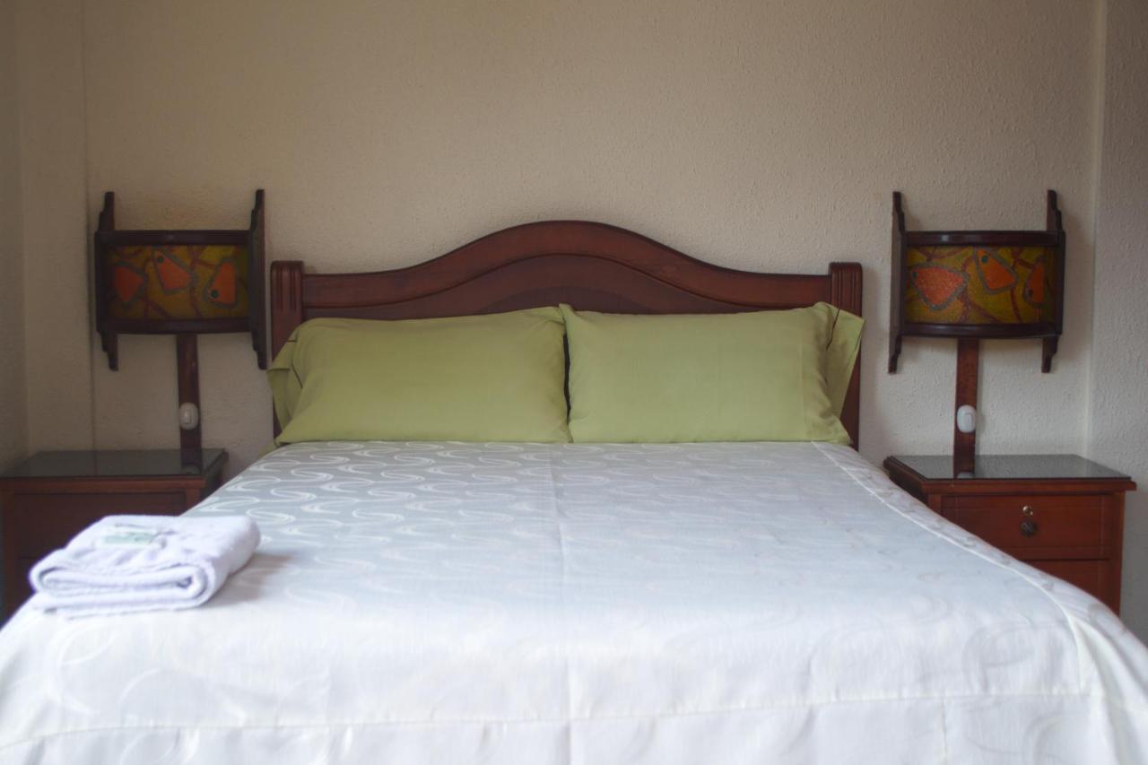 Hostal Monte Carmelo بانيوس المظهر الخارجي الصورة