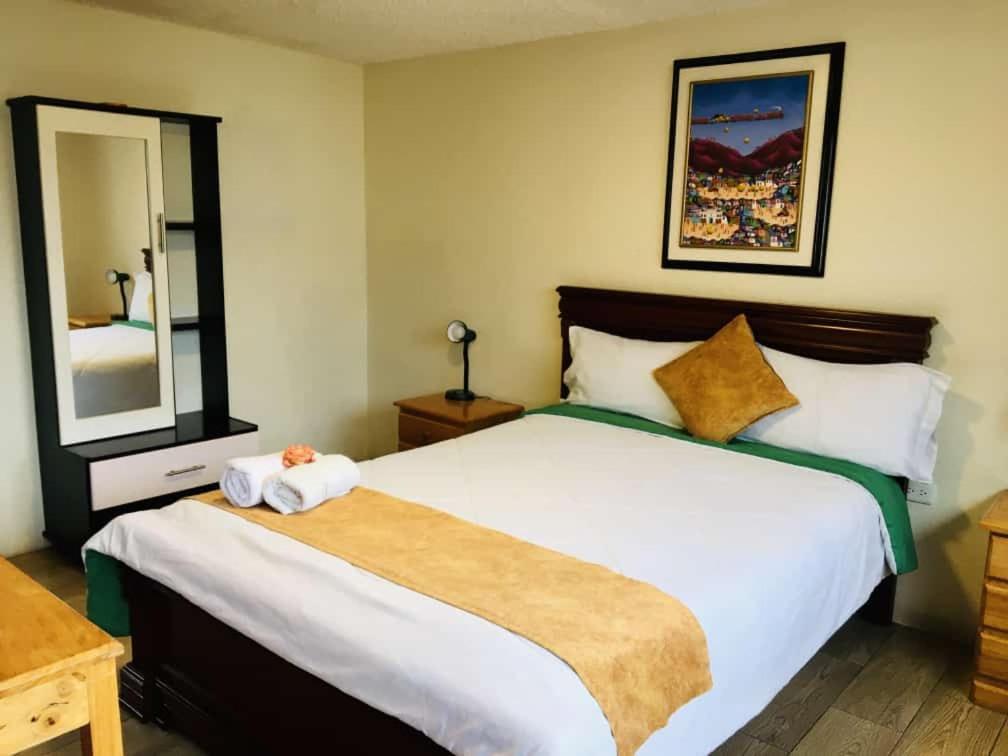 Hostal Monte Carmelo بانيوس المظهر الخارجي الصورة