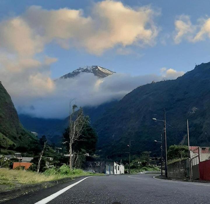 Hostal Monte Carmelo بانيوس المظهر الخارجي الصورة