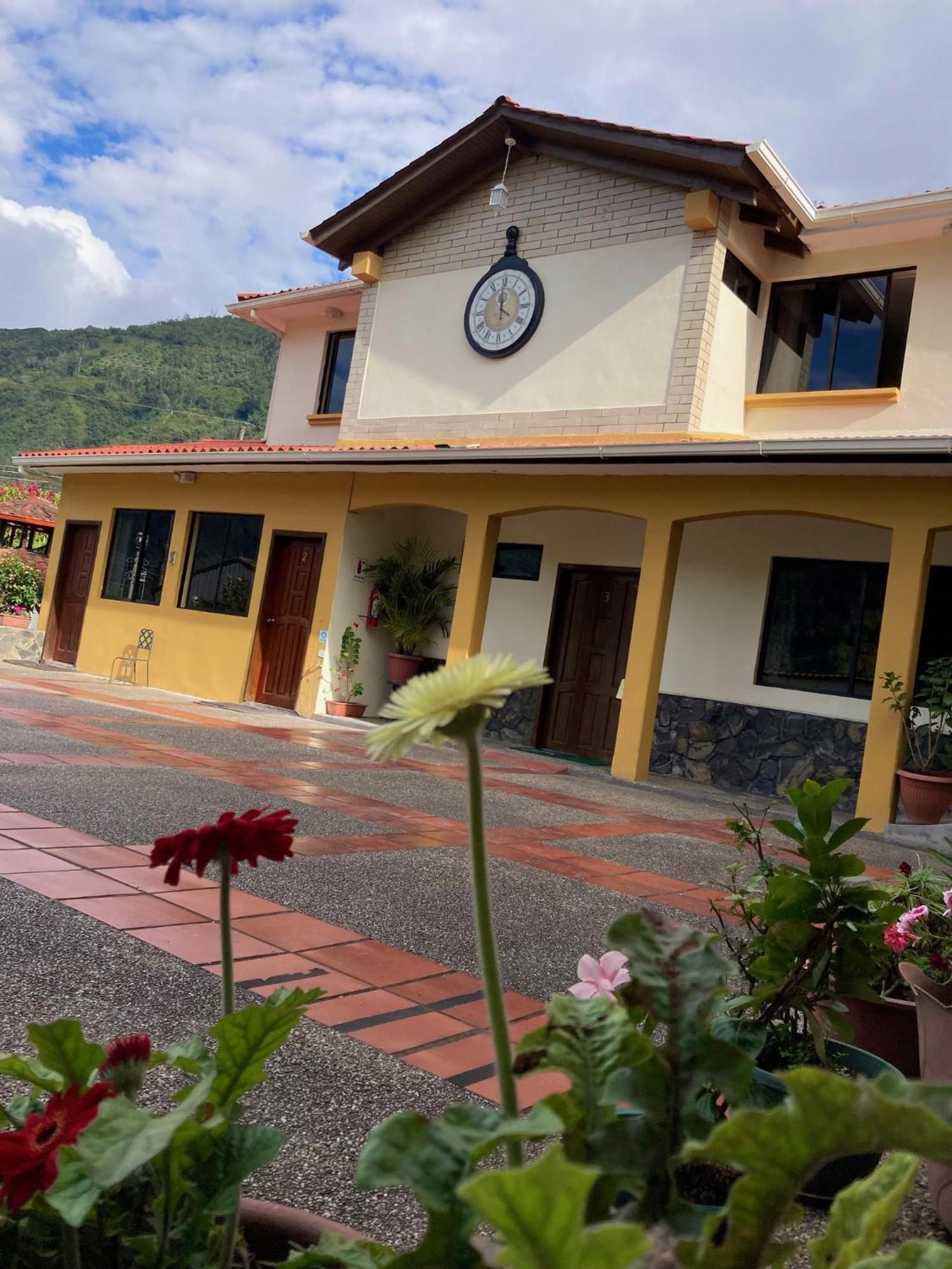 Hostal Monte Carmelo بانيوس المظهر الخارجي الصورة
