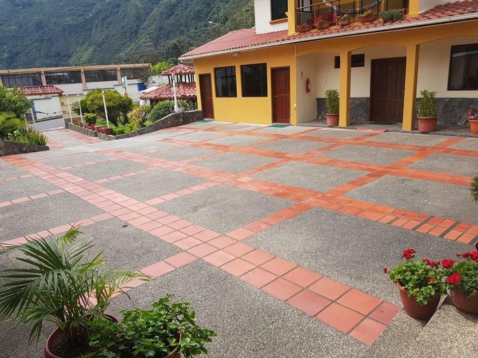 Hostal Monte Carmelo بانيوس المظهر الخارجي الصورة